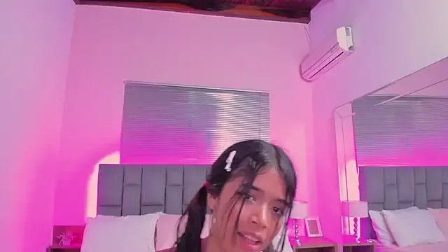 diamond_sweet1 on StripChat