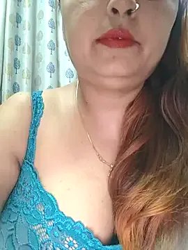 Dianaa9 on StripChat
