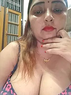 Dianaa9 on StripChat