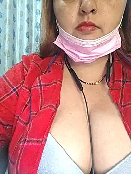 Dianaa9 on StripChat