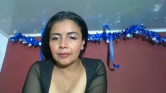 DianaOchoa_ on StripChat