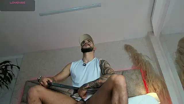 DickGriffith_ on StripChat