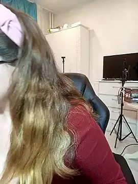 DienkaGreen on StripChat