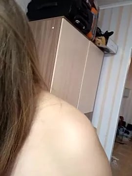 DienkaGreen on StripChat