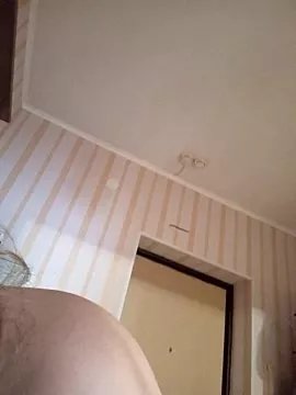 DienkaGreen on StripChat