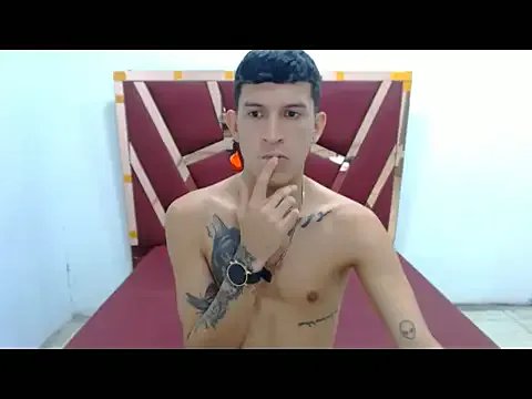 dilan_abraham12 on StripChat