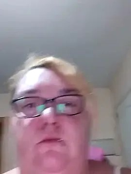 diosacurvy1984 on StripChat