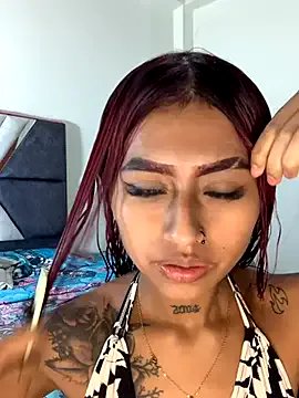 Dirty_isabella18 on StripChat