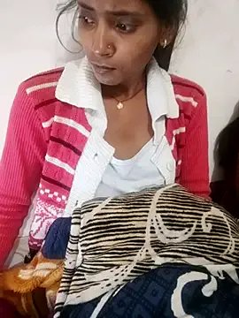 Divya-2007 on StripChat