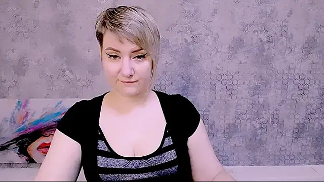 Djullia on StripChat