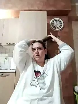 Dolcecurvy on StripChat