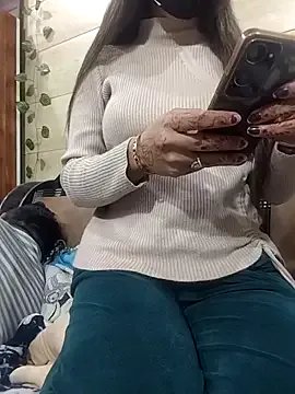 dollyneh — Freechat on StripChat