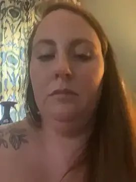 Domimommy420 on StripChat