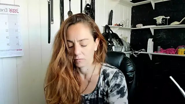 DommePoleDance on StripChat