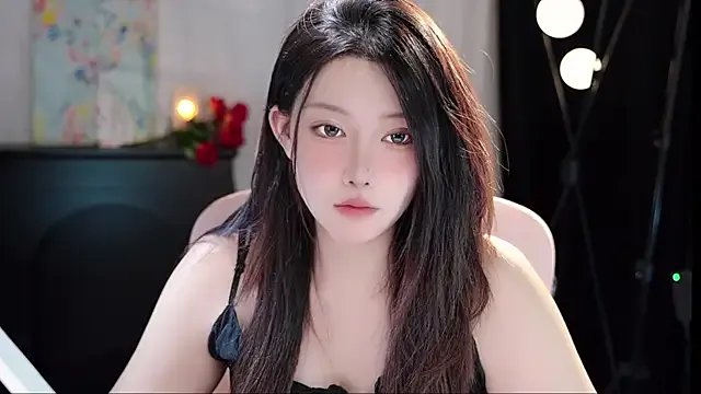 Dou-Dou-er on StripChat