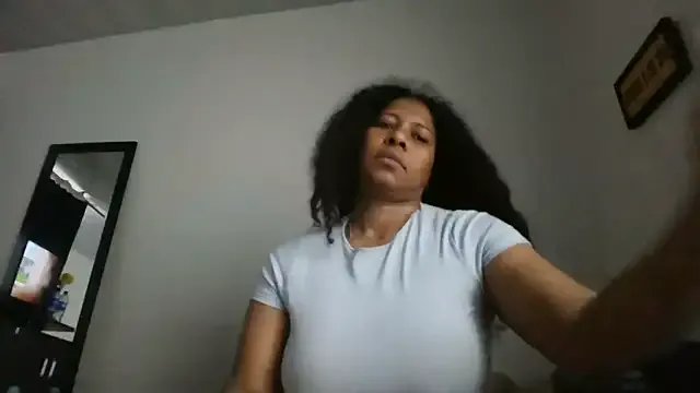 Dreambody- on StripChat
