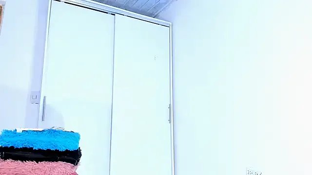 Dulce_smith_1 on StripChat