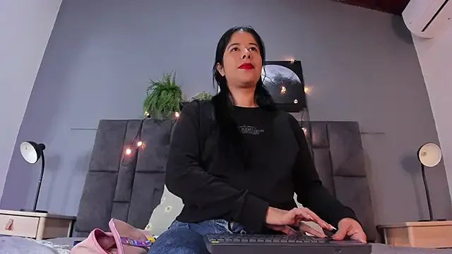 DulceAurora__ on StripChat