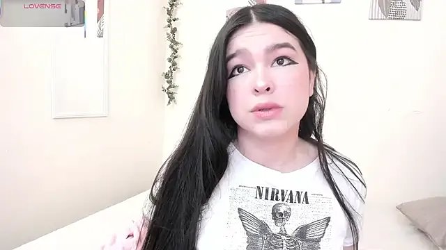 Dulcee_1 on StripChat