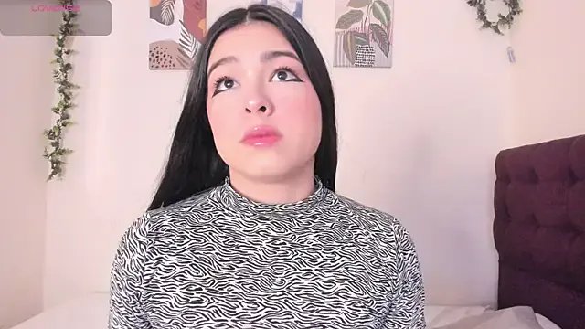 Dulcee_1 on StripChat