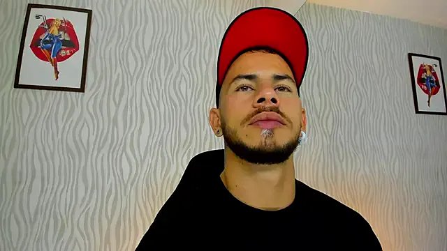 dylan_jacobx on StripChat