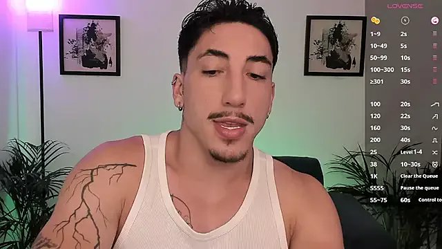 dylanspencer28 on StripChat