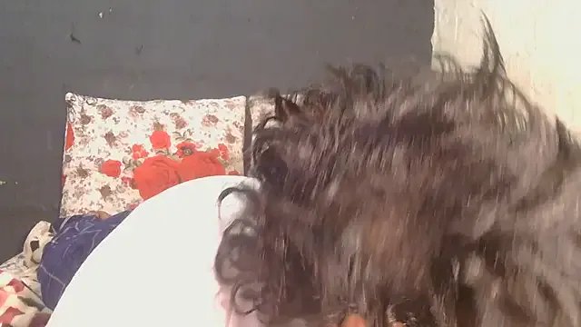 ebony_rose11 on StripChat