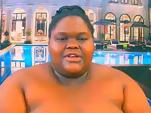 EbonyHotBuns on StripChat