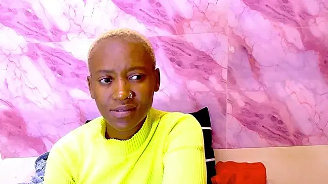 EbonyOlive69 on StripChat