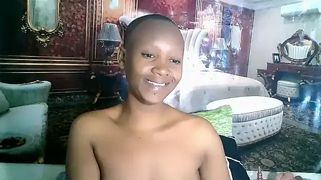 EbonyOlive69 on StripChat