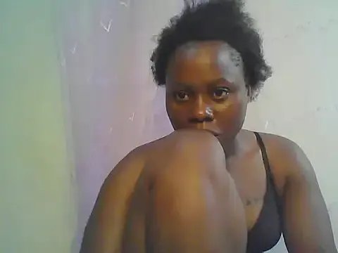 EBONYVANILLA02 on StripChat