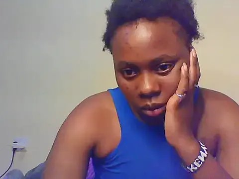EBONYVANILLA02 on StripChat
