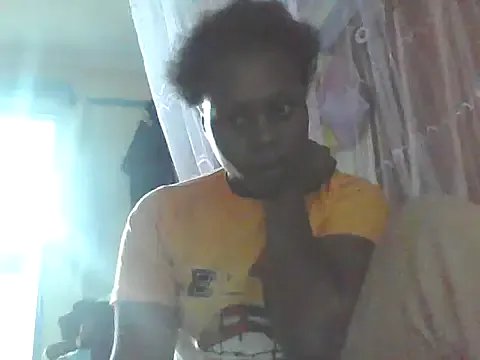 EBONYVANILLA02 on StripChat