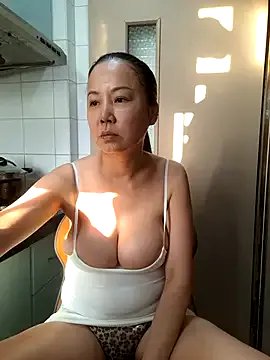 EcupLena on StripChat