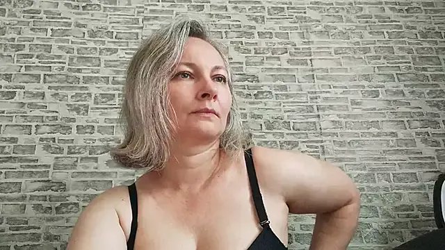 EdithManning on StripChat