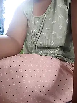 EeshaBhabi on StripChat