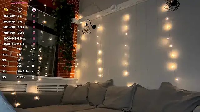 EIeniVanwart on StripChat