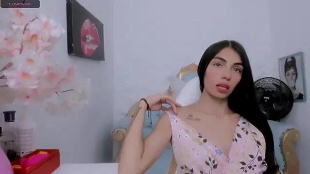 eimy_skinny_ on StripChat