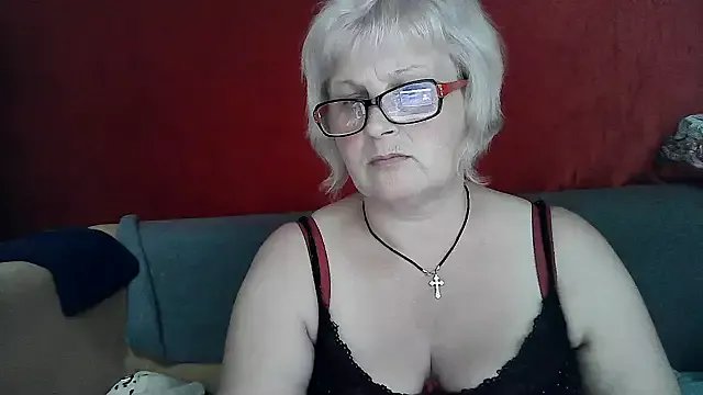 Eleanor_Katie on StripChat