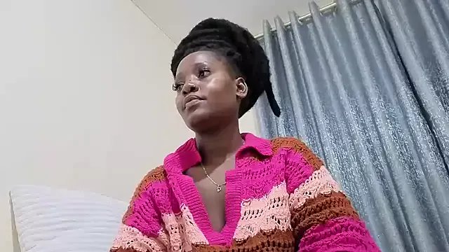 Elegant_Ebony on StripChat