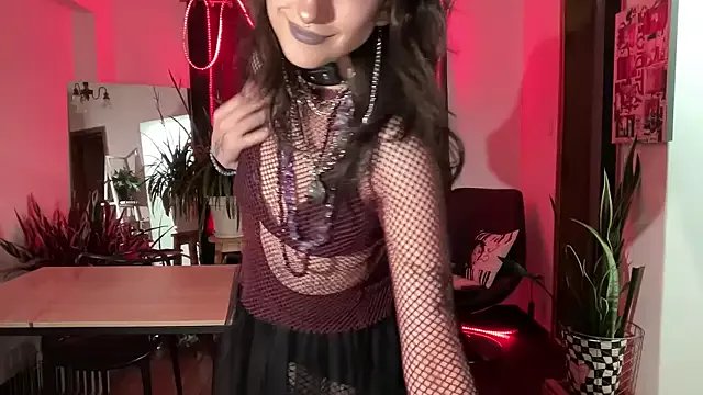 ELENA_UMBRA on StripChat