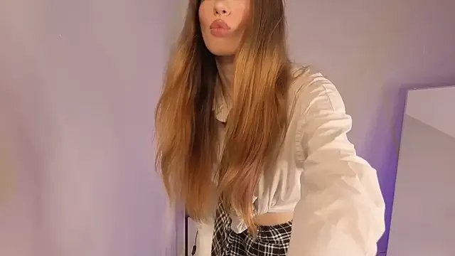 elfinvibes on StripChat