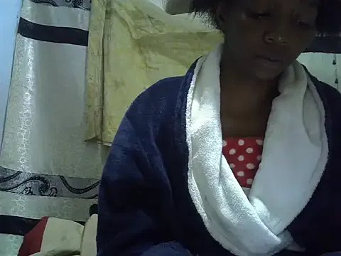 ElianeHot on StripChat