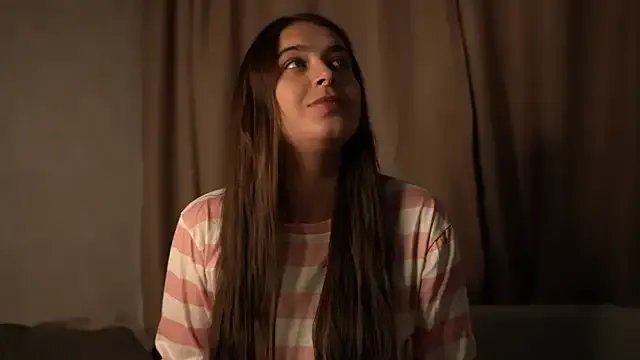 elisa_moon on StripChat