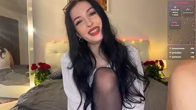 Eliza77 on StripChat