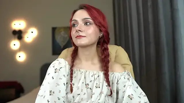 ElizabethMilller_ on StripChat