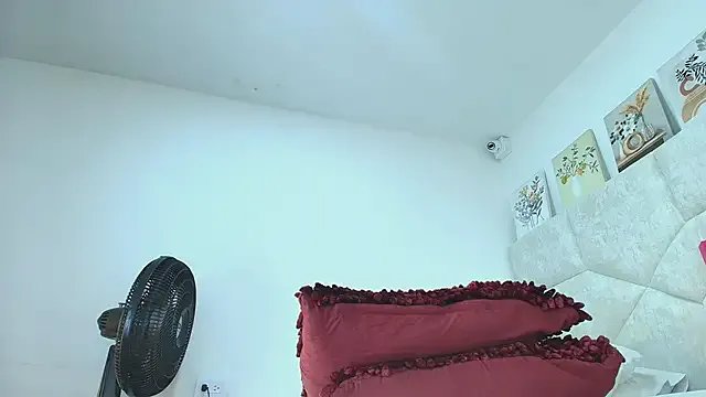 elizawiliamst on StripChat