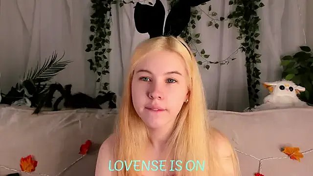 ElizSpieth on StripChat