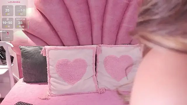 ElodieRousse_ on StripChat