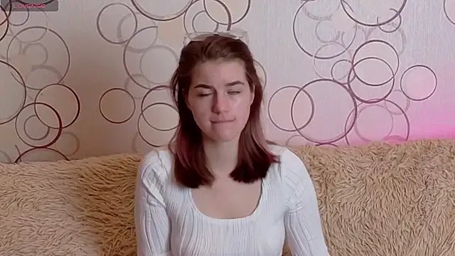 ElzaBlis on StripChat